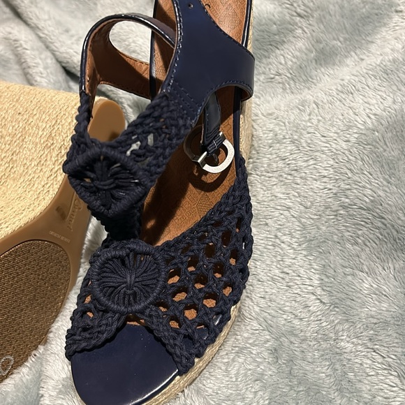Navy Macrame Wedge Espadrille Sandals-NWT- 9 - Picture 8 of 11